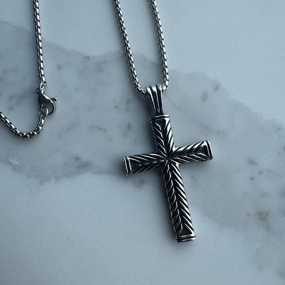 24” Yurman Style Silver Cable Cross Pendant and Chain. New - Picture 1 of 3